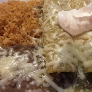 Enchiladas Verdes / Rojas